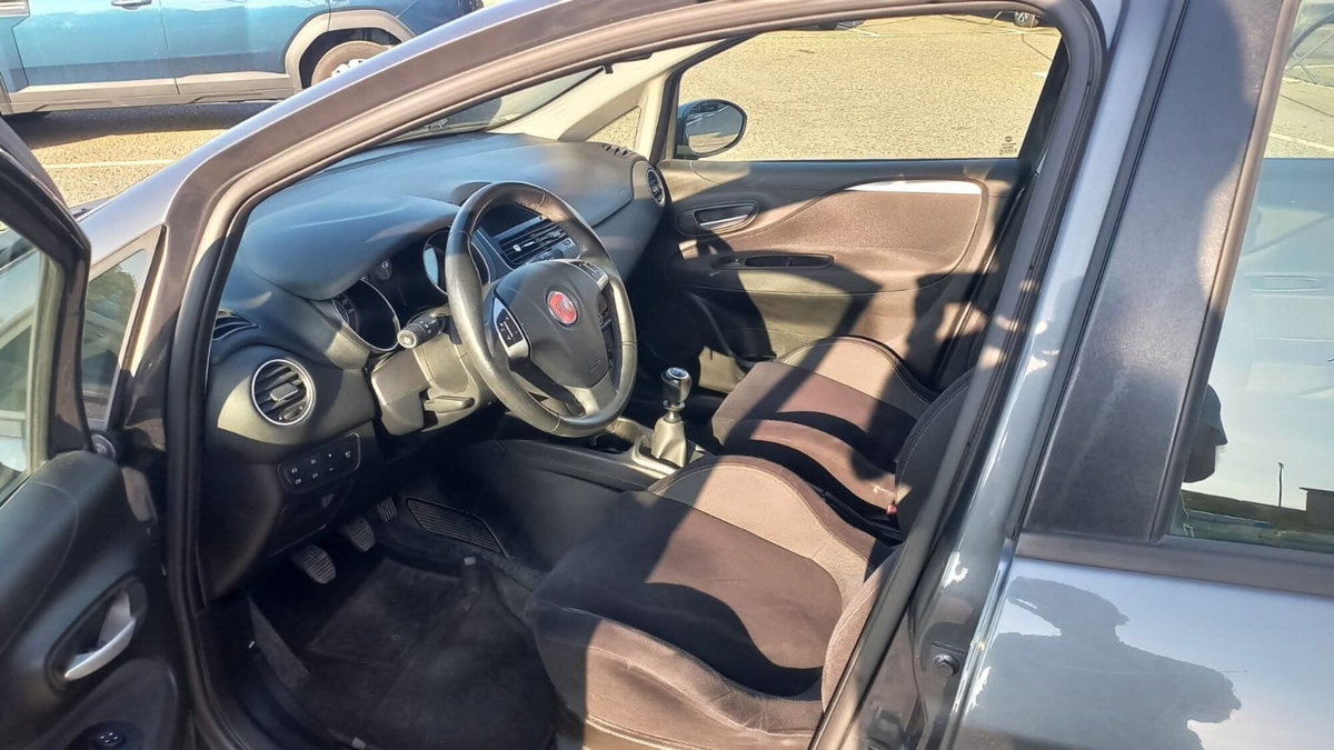 Fiat Punto 1.2 8V 5 porte Street (5)
