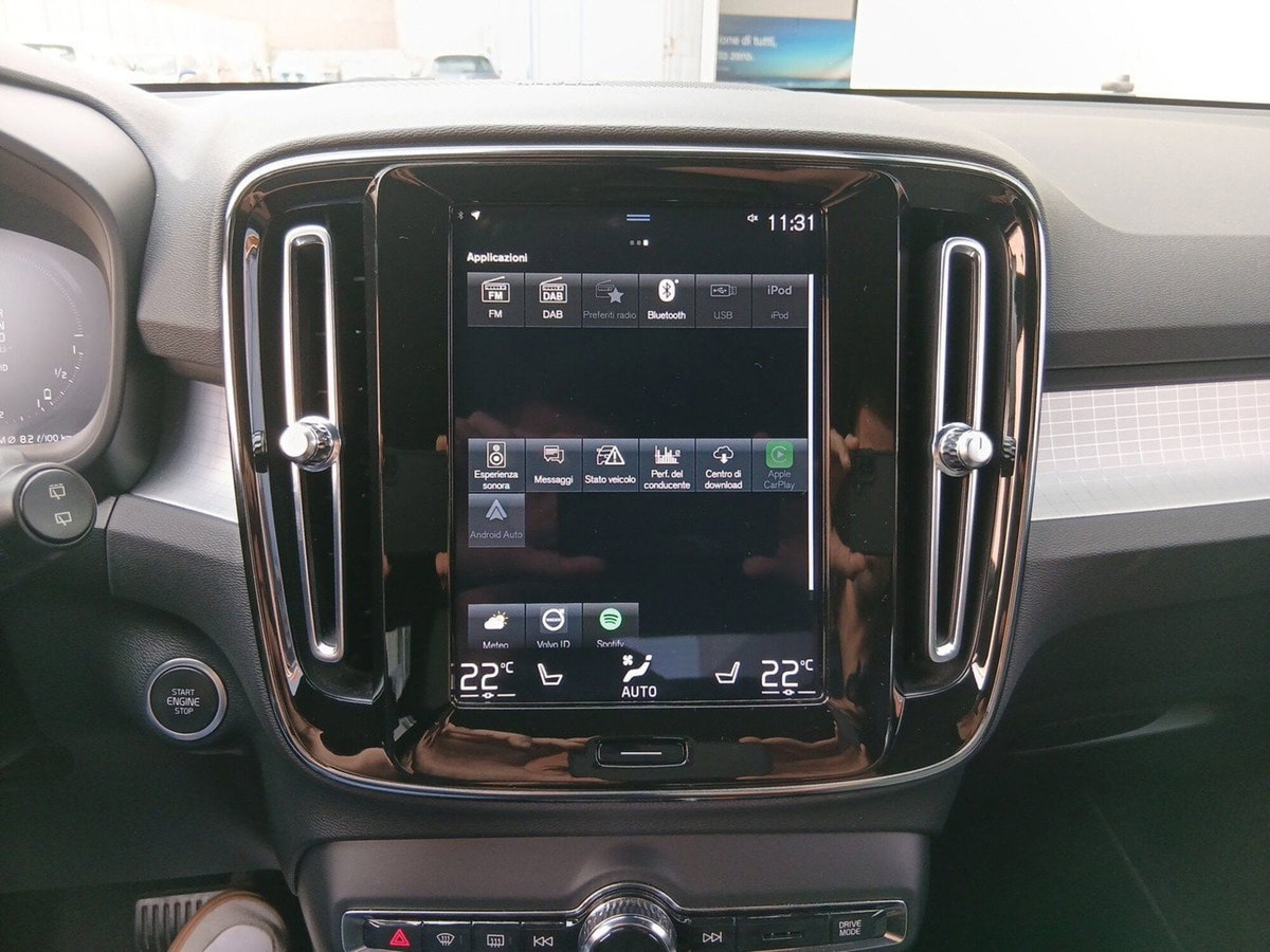 Volvo XC40 T4 Recharge Plug-in Hybrid automatico Plus Bright N1 (19)