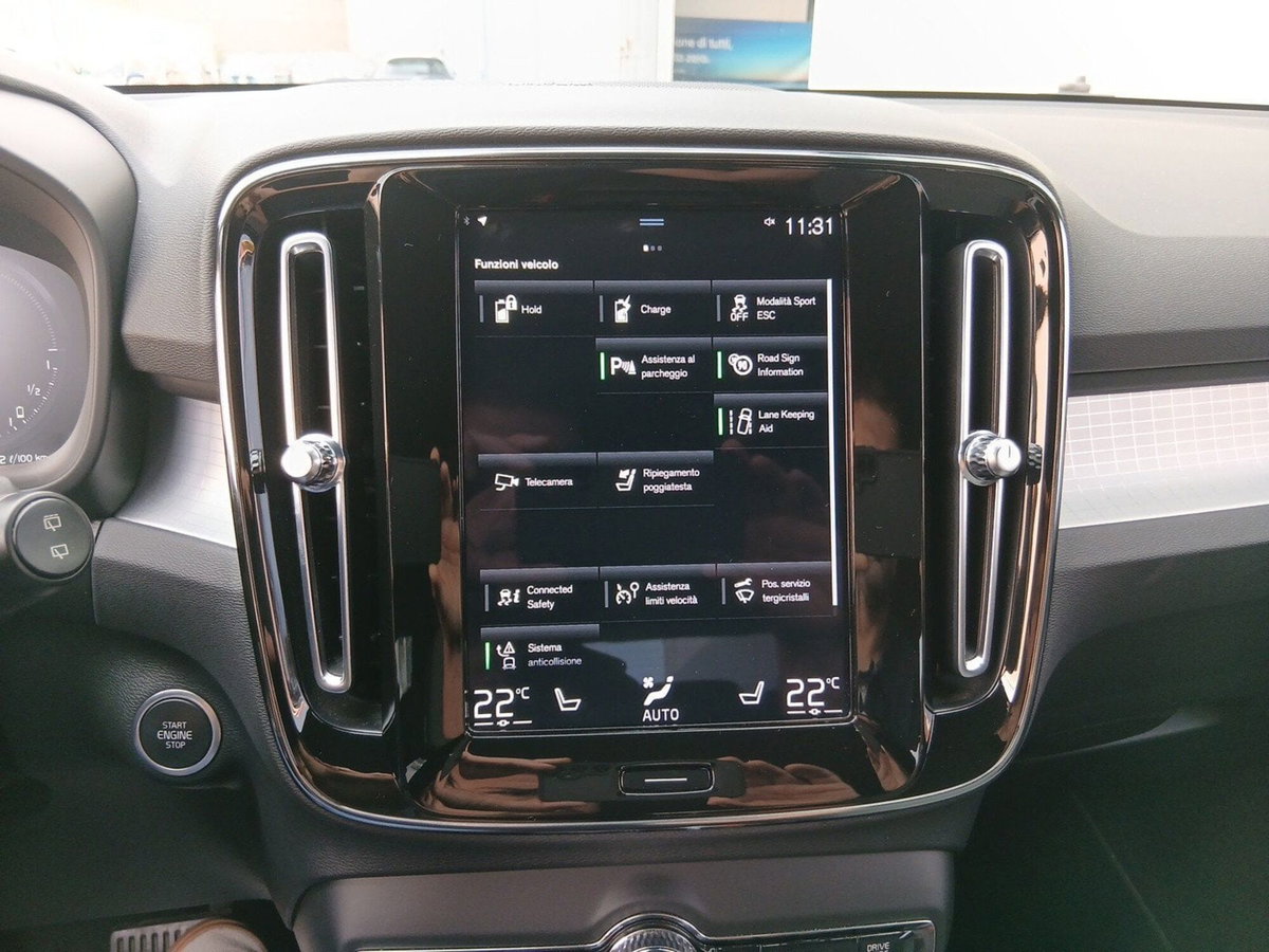 Volvo XC40 T4 Recharge Plug-in Hybrid automatico Plus Bright N1 (20)