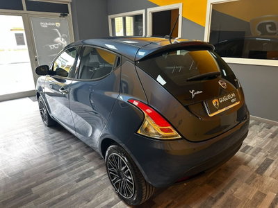 Lancia Ypsilon 1.0 FireFly 5 porte S&S Hybrid Alberta Ferretti (5)