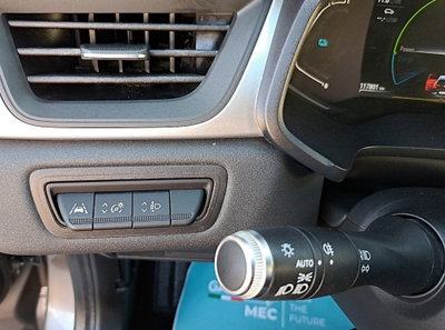 Renault Captur Full Hybrid E-Tech 145 CV Intens (18)