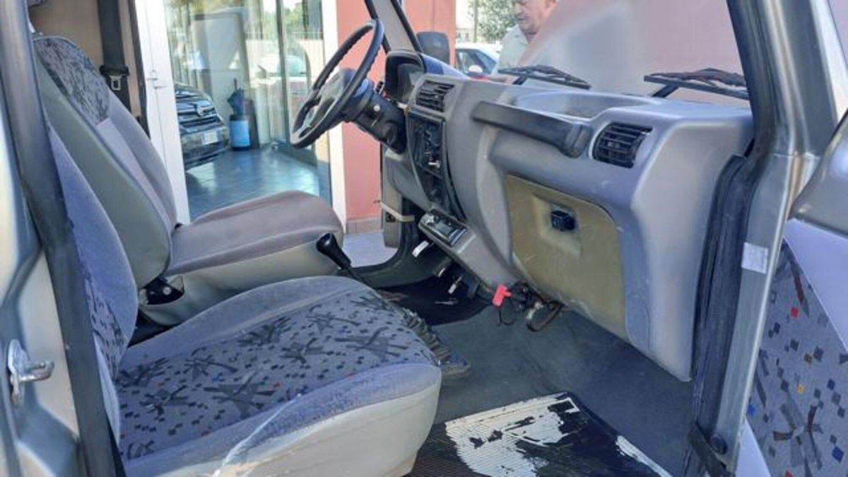 Mahindra Bolero Bolero 2.5 CRDe 2WD SC Pick Up (11)