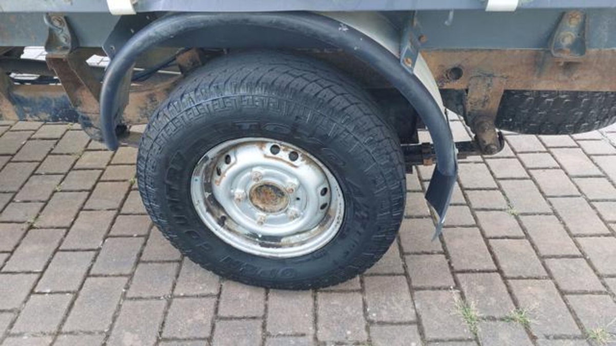Mahindra Bolero Bolero 2.5 CRDe 2WD SC Pick Up (14)
