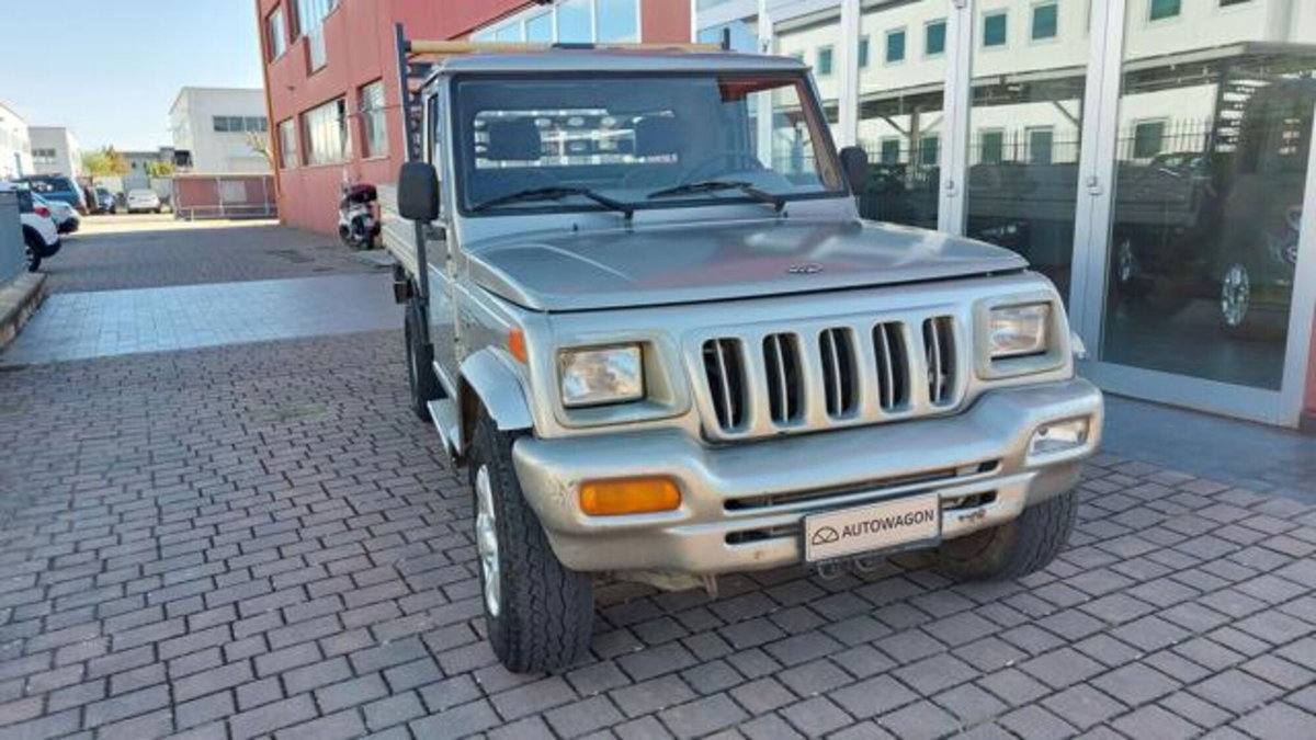 Mahindra Bolero Bolero 2.5 CRDe 2WD SC Pick Up (2)