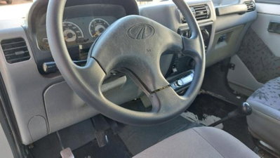 Mahindra Bolero Bolero 2.5 CRDe 2WD SC Pick Up (9)