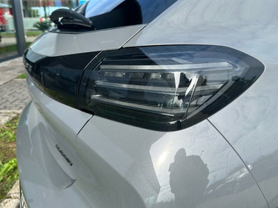 Peugeot 208 1.2 hybrid GT 145cv e-dcs 6 (10)