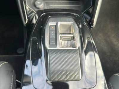Peugeot 208 1.2 hybrid GT 145cv e-dcs 6 (17)