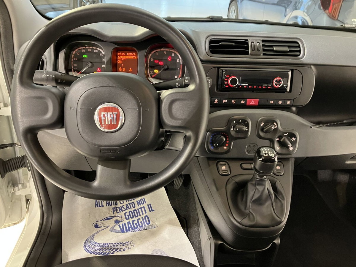 Fiat Panda 1.0 FireFly S&S Hybrid City Cross (7)
