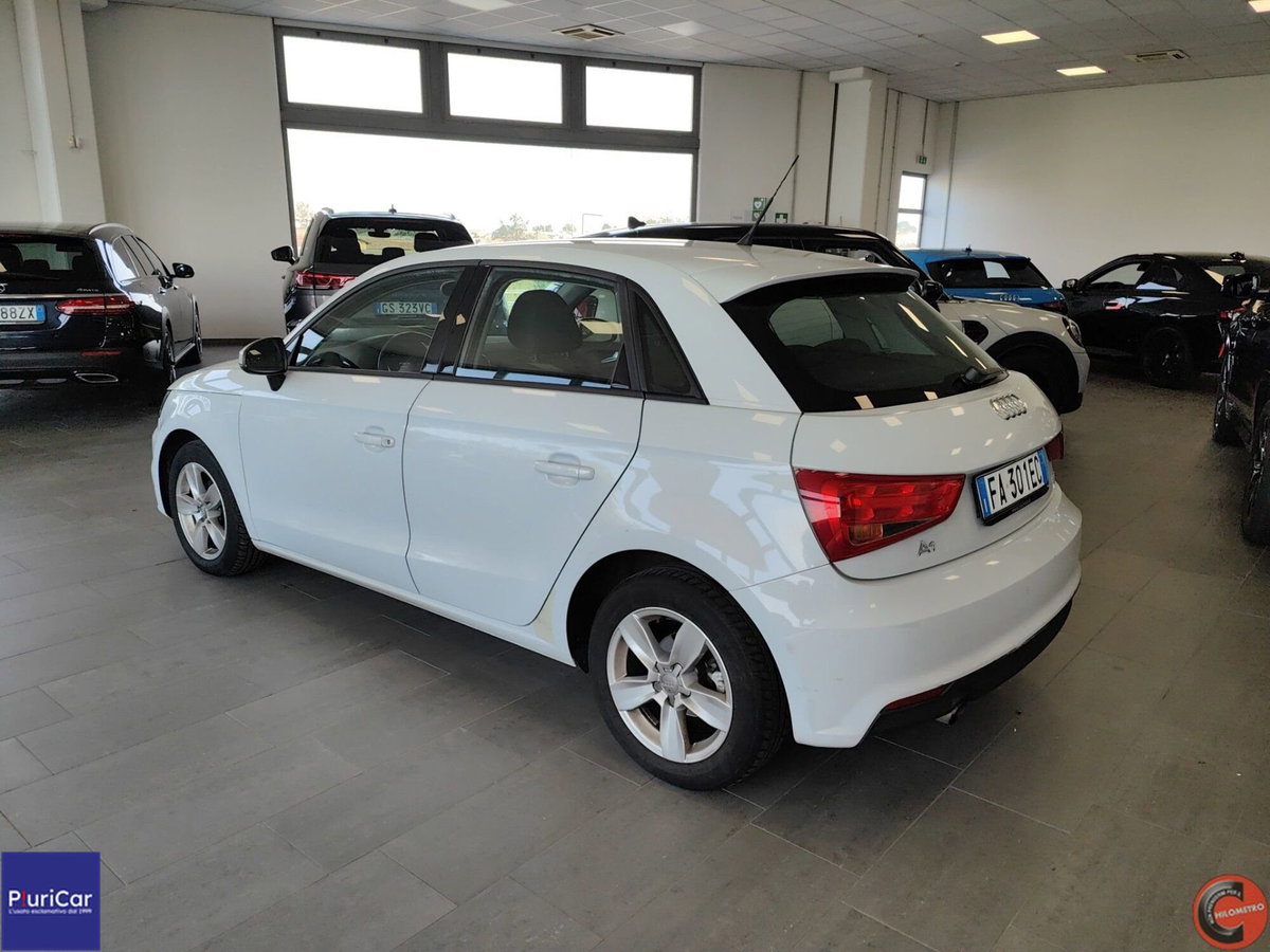 Audi A1 Sportback 1.0 TFSI ultra S tronic Admired (9)