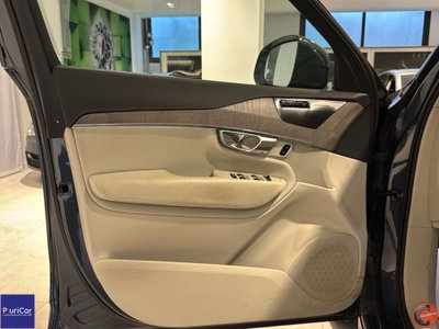 Volvo XC90 B5 (d) AWD automatico 7 posti Plus Bright (20)