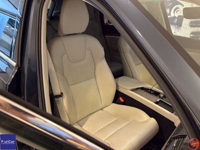 Volvo XC90 B5 (d) AWD automatico 7 posti Plus Bright (5)