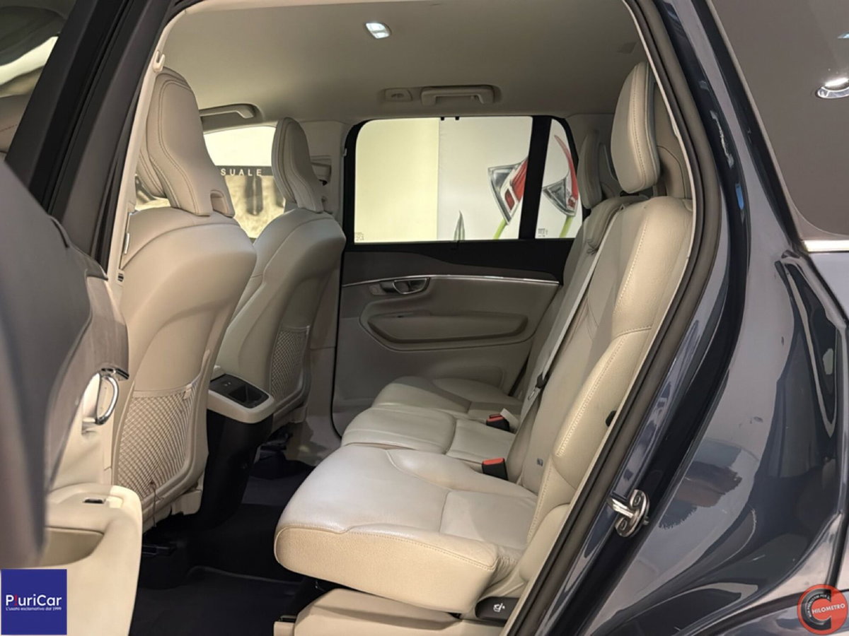 Volvo XC90 B5 (d) AWD automatico 7 posti Plus Bright (8)