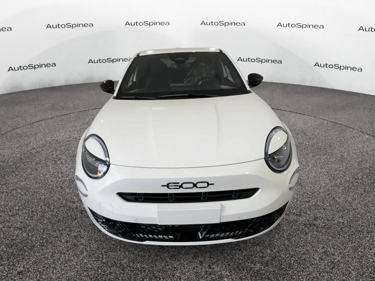 Fiat 600 1.2 hybrid Sport 145cv auto (2)