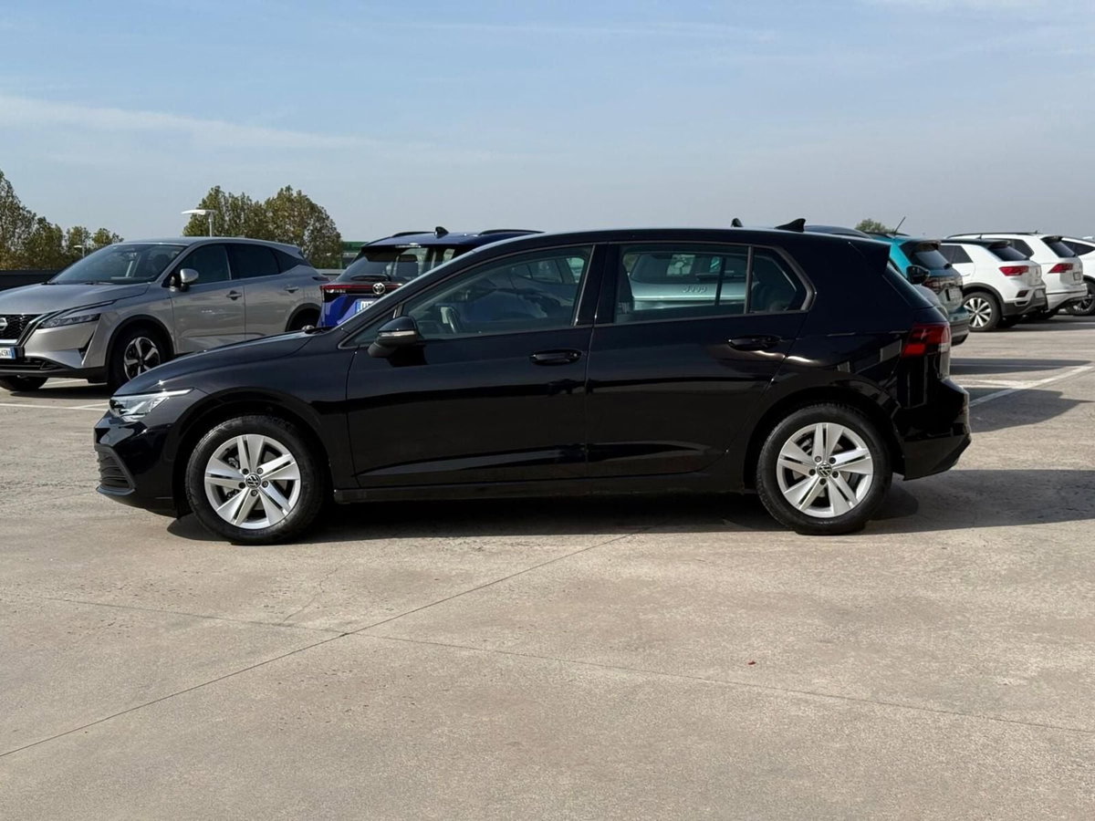 Volkswagen Golf 1.0 eTSI EVO DSG Life (10)