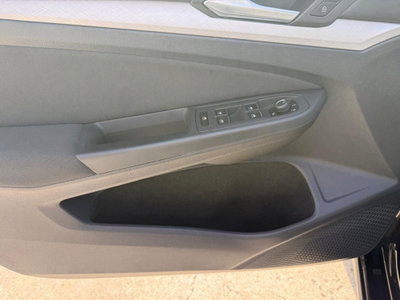 Volkswagen Golf 1.0 eTSI EVO DSG Life (15)