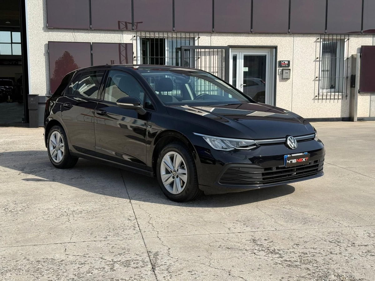 Volkswagen Golf 1.0 eTSI EVO DSG Life (5)