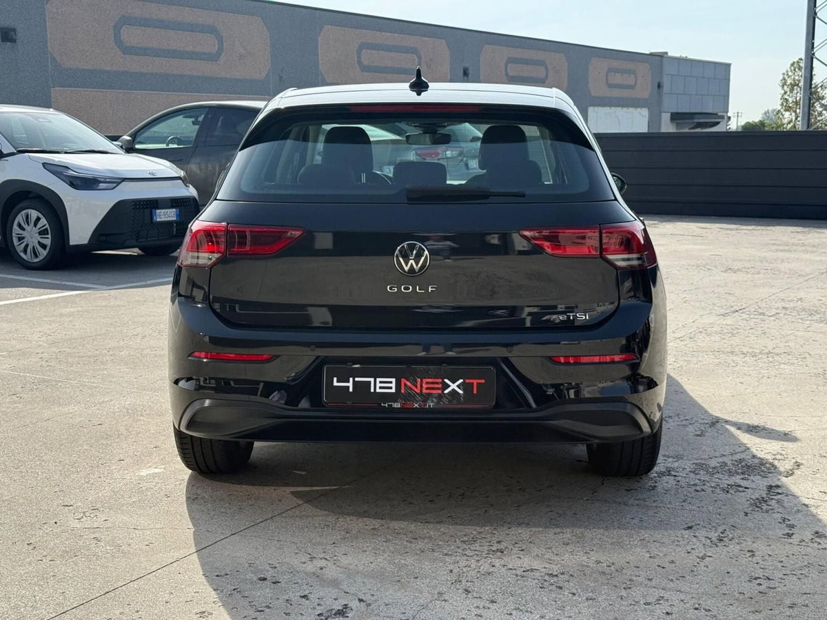 Volkswagen Golf 1.0 eTSI EVO DSG Life (8)