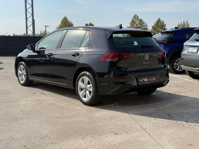 Volkswagen Golf 1.0 eTSI EVO DSG Life (9)