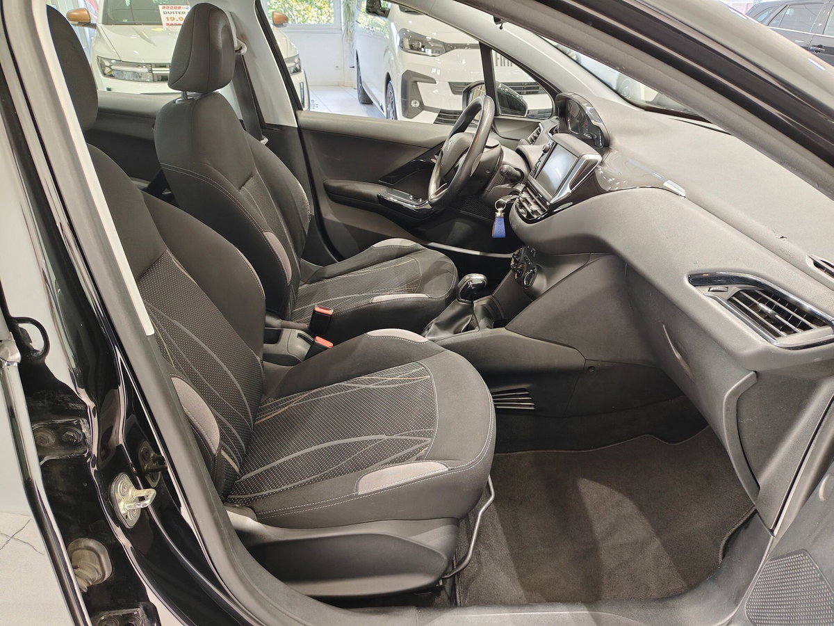 Peugeot 208 HDi 68 CV 5 porte Active (11)