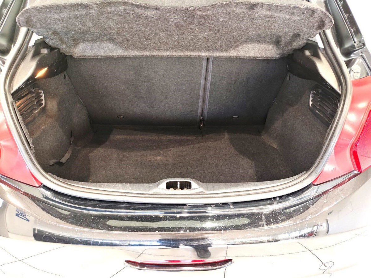 Peugeot 208 HDi 68 CV 5 porte Active (13)