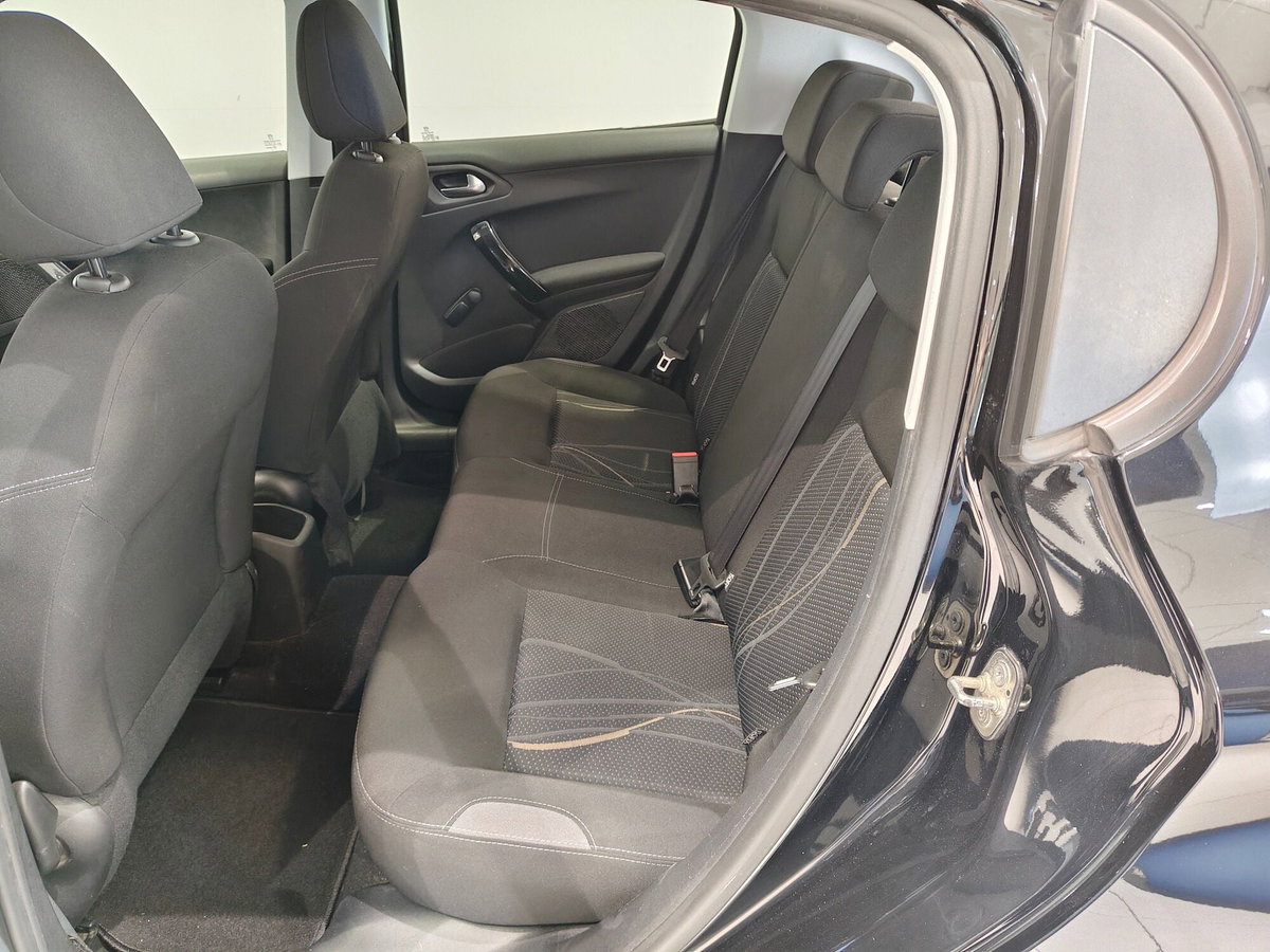 Peugeot 208 HDi 68 CV 5 porte Active (6)