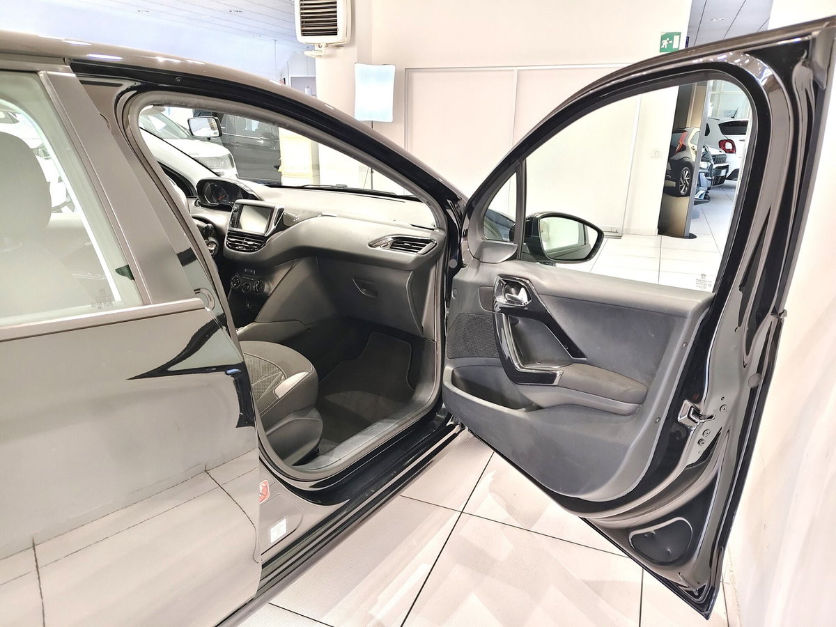 Peugeot 208 HDi 68 CV 5 porte Active (9)