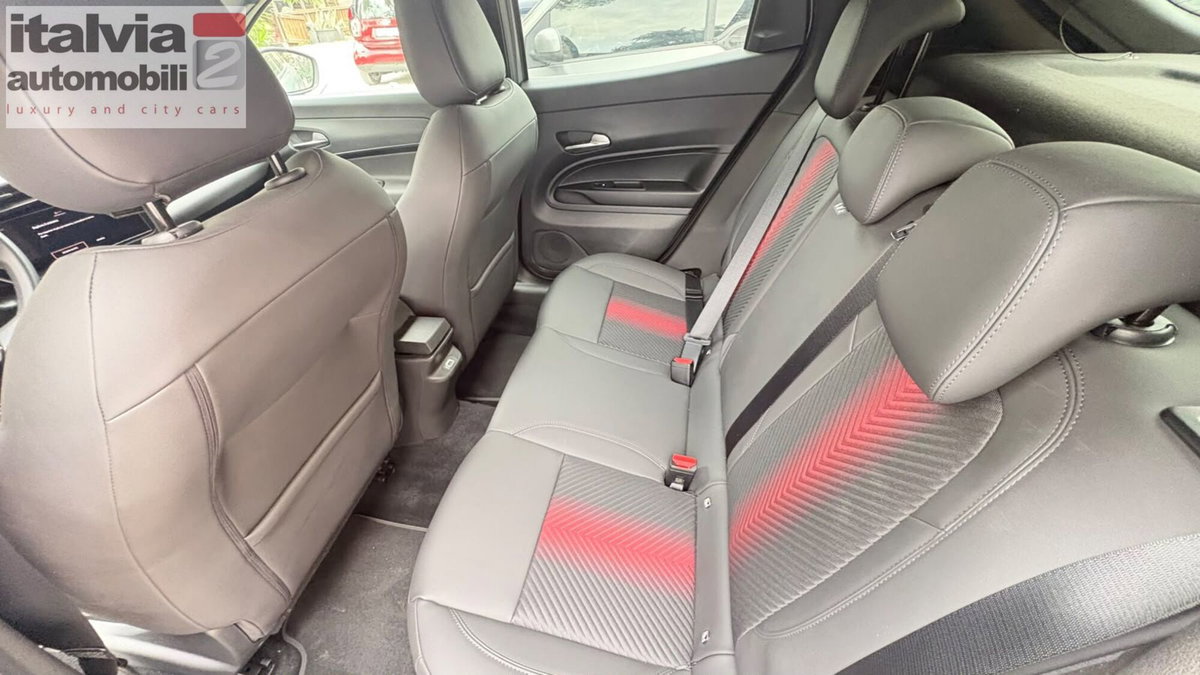 Alfa Romeo Junior 1.2 ibrida 145cv edct6 (17)