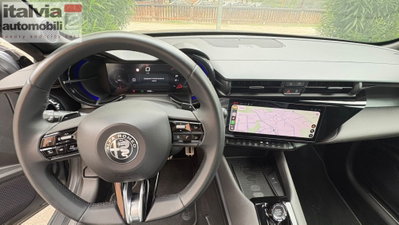 Alfa Romeo Junior 1.2 ibrida 145cv edct6 (6)