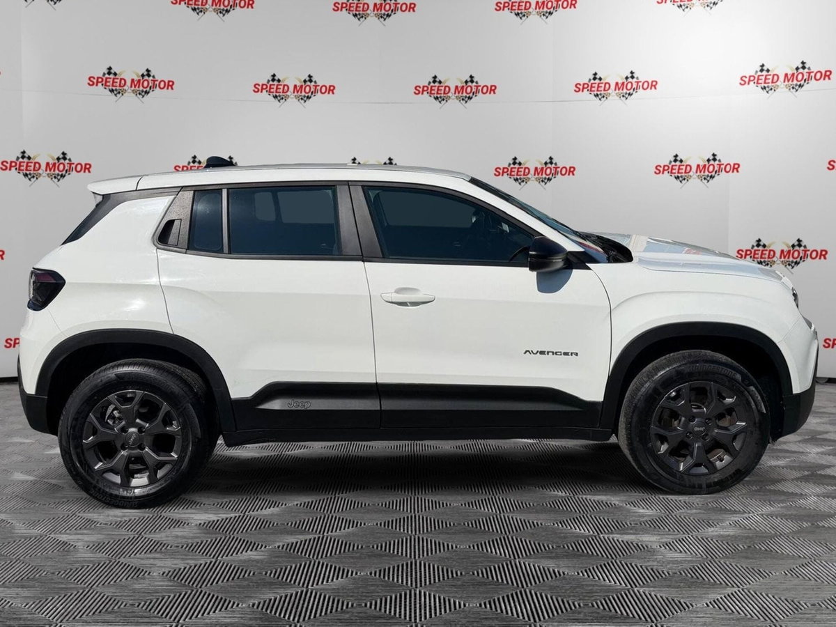Jeep Avenger 1.2 turbo Longitude fwd 100cv (3)
