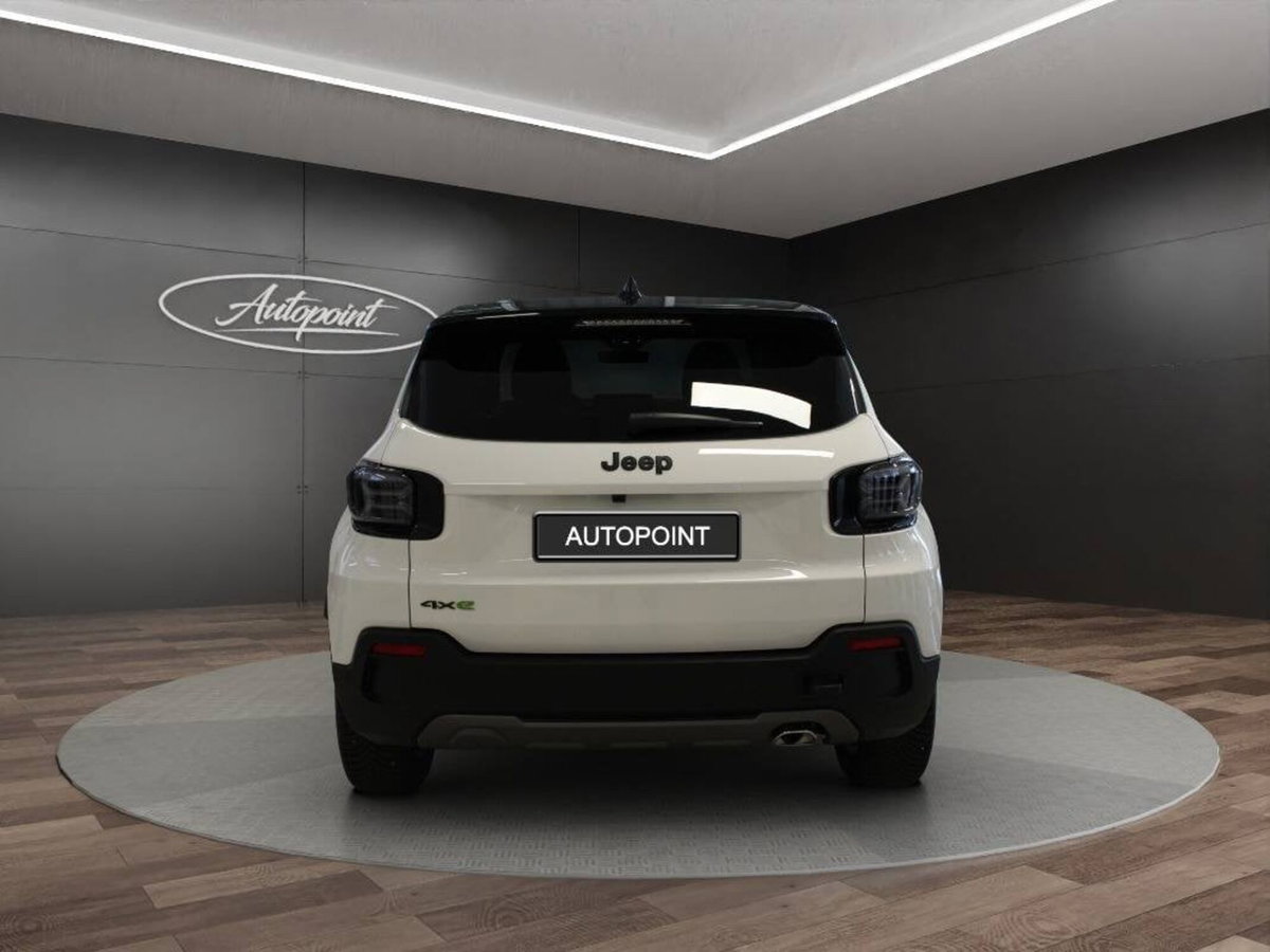 Jeep Avenger 1.2 turbo e-hybrid mhev Overland 4xe 145cv edct6 (4)
