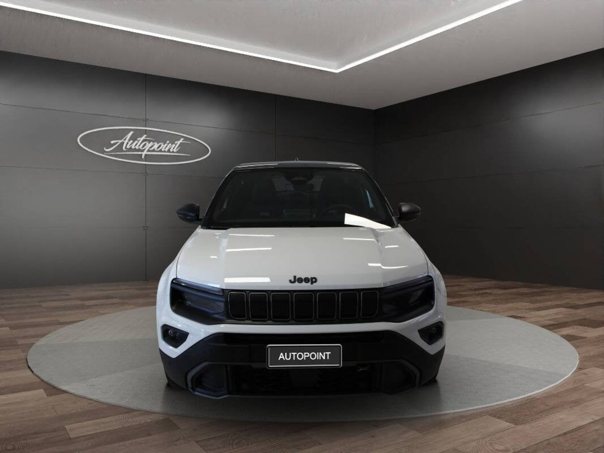 Jeep Avenger 1.2 turbo e-hybrid mhev Overland 4xe 145cv edct6 (8)