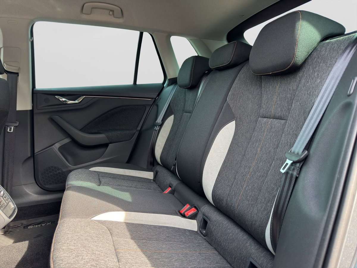 Skoda Kamiq 1.0 TSI 110 CV DSG Style (14)