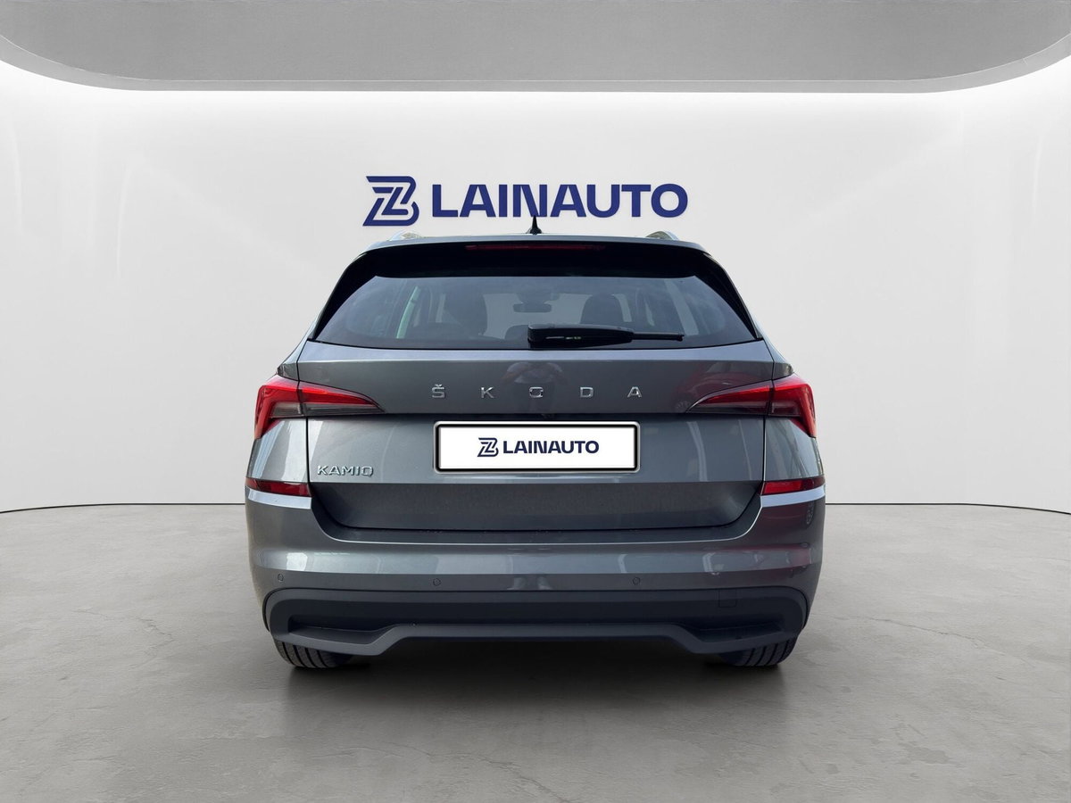 Skoda Kamiq 1.0 TSI 110 CV DSG Style (5)