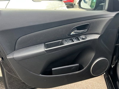 Chevrolet Cruze 1.6 5 porte LT (6)