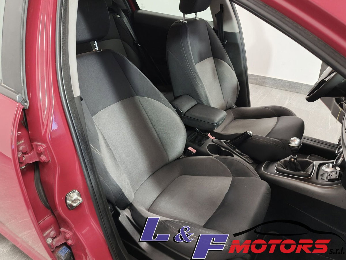 Alfa Romeo Giulietta 1.4 tb Progression 105cv E6 (12)