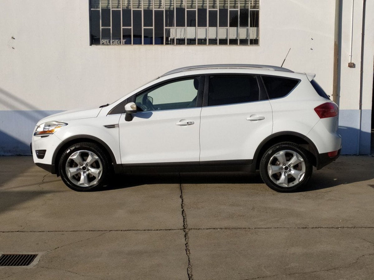 Ford Kuga 2.0 TDCI 163 CV 4WD Powershift Titanium (11)