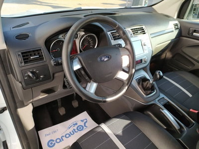 Ford Kuga 2.0 TDCI 163 CV 4WD Powershift Titanium (12)