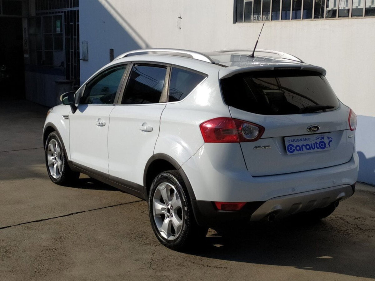 Ford Kuga 2.0 TDCI 163 CV 4WD Powershift Titanium (5)