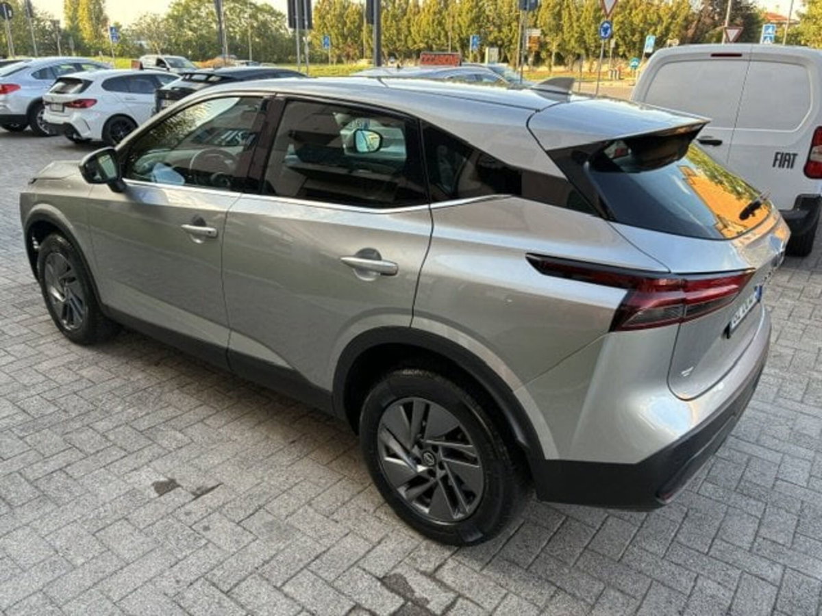 Nissan Qashqai 1.3 mhev Acenta 2wd 158cv xtronic (2)