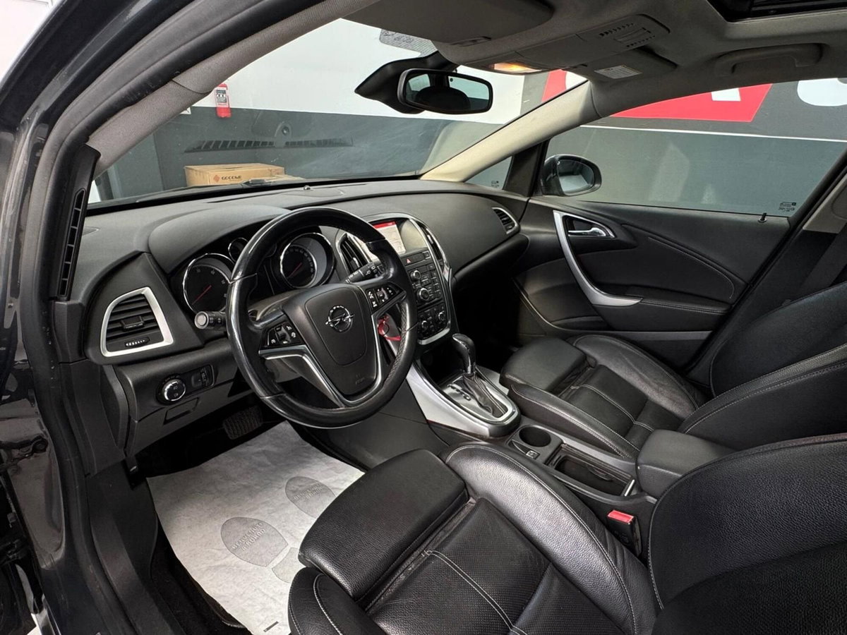 Opel Astra Station Wagon 2.0 CDTI 165CV Sports aut. Cosmo S (12)