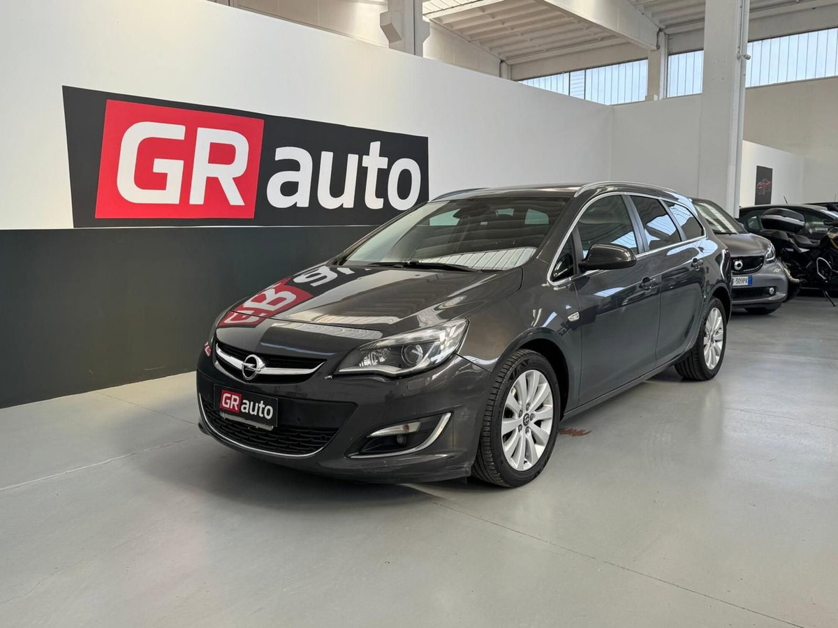 Opel Astra Station Wagon 2.0 CDTI 165CV Sports aut. Cosmo S (2)