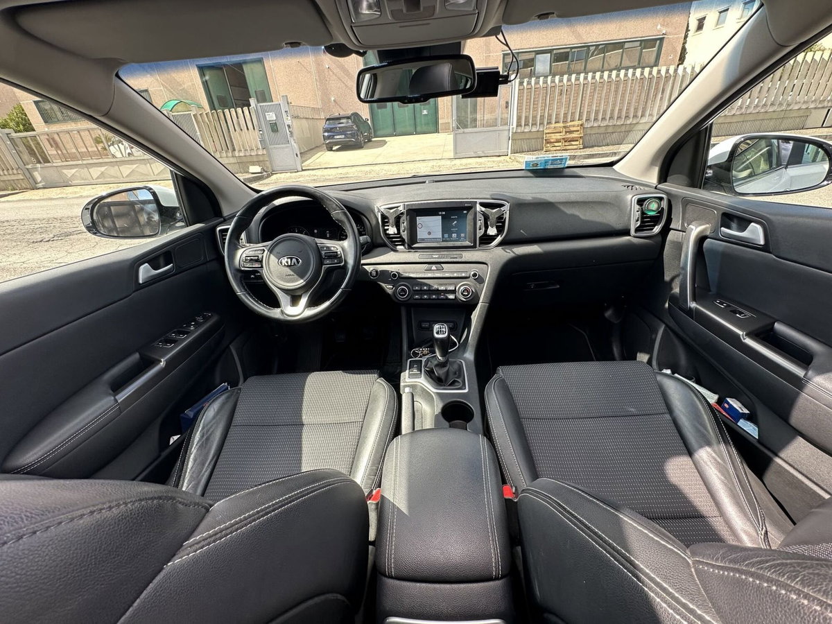 Kia Sportage 1.7 CRDI 2WD Business Class (10)