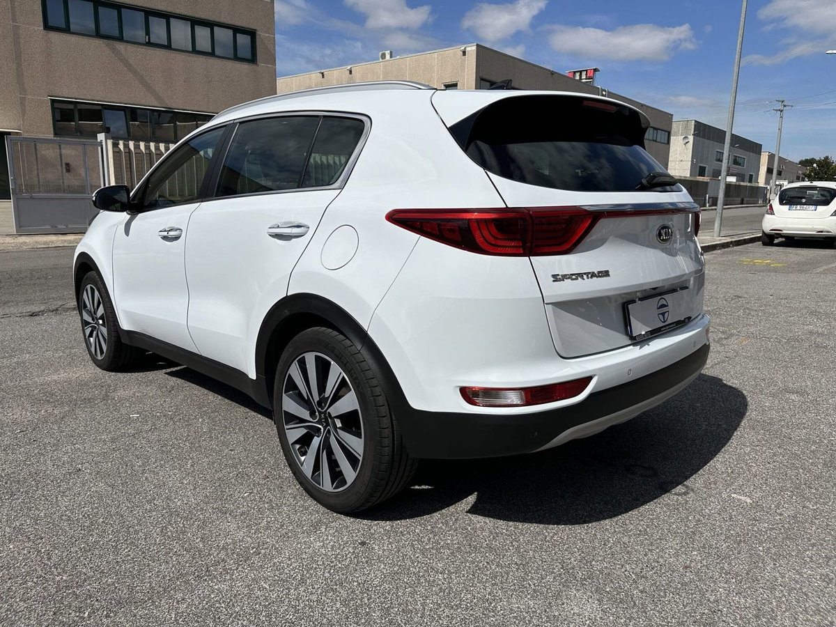 Kia Sportage 1.7 CRDI 2WD Business Class (4)