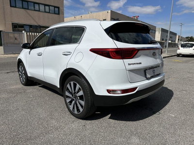 Kia Sportage 1.7 CRDI 2WD Business Class (4)