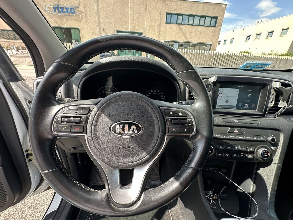 Kia Sportage 1.7 CRDI 2WD Business Class (9)