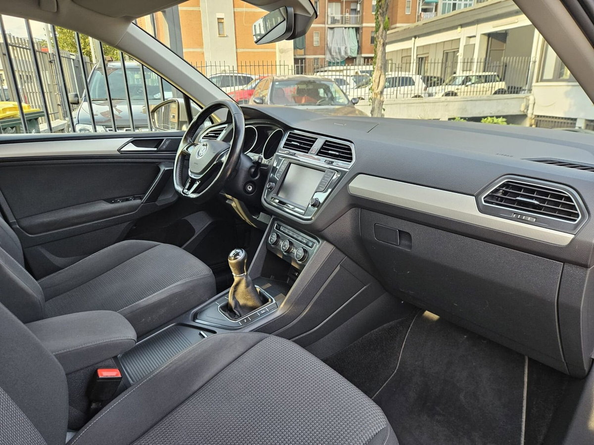Volkswagen Tiguan 1.6 TDI SCR Business BlueMotion Technology (10)