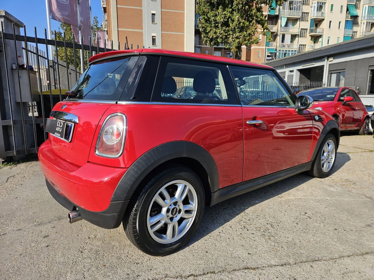 MINI Mini 1.6 16V One (55kW) (4)
