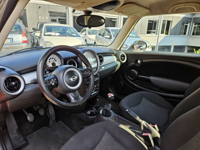 MINI Mini 1.6 16V One (55kW) (7)