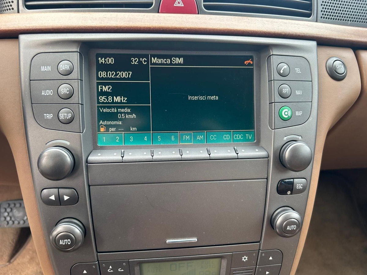 Lancia Thesis JTD 20V aut. Executive (11)
