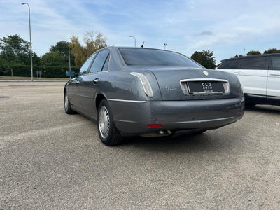 Lancia Thesis JTD 20V aut. Executive (2)